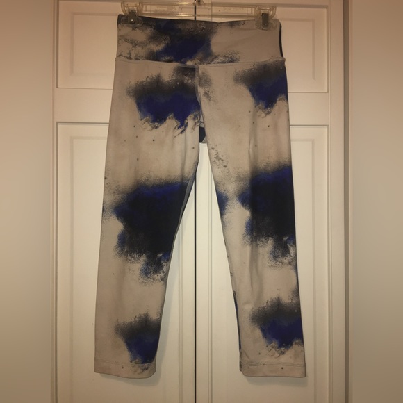 Lululemon Wunder Under Crop Milky Way Leggings. Size 4. - Picture 8 of 15